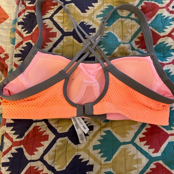 Victoria’s Secret Sports Bras 34A - Picture 2 of 3
